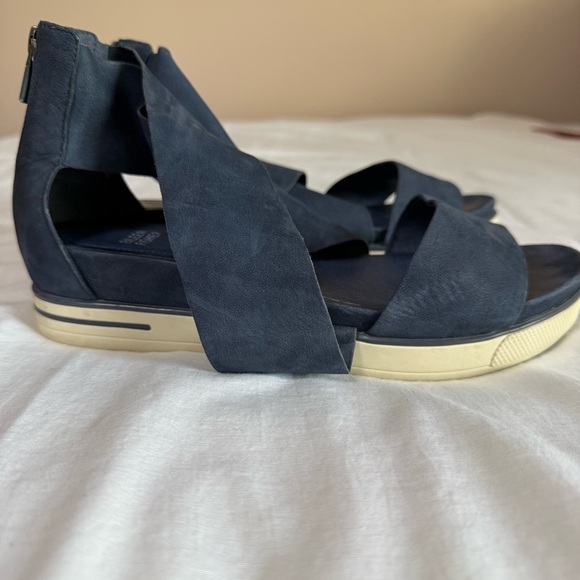 EILEEN FISHER Sandals 9.5 Gladiator Tumbled Nubuck Leather Sneaker Shoes Blue - Picture 2 of 9